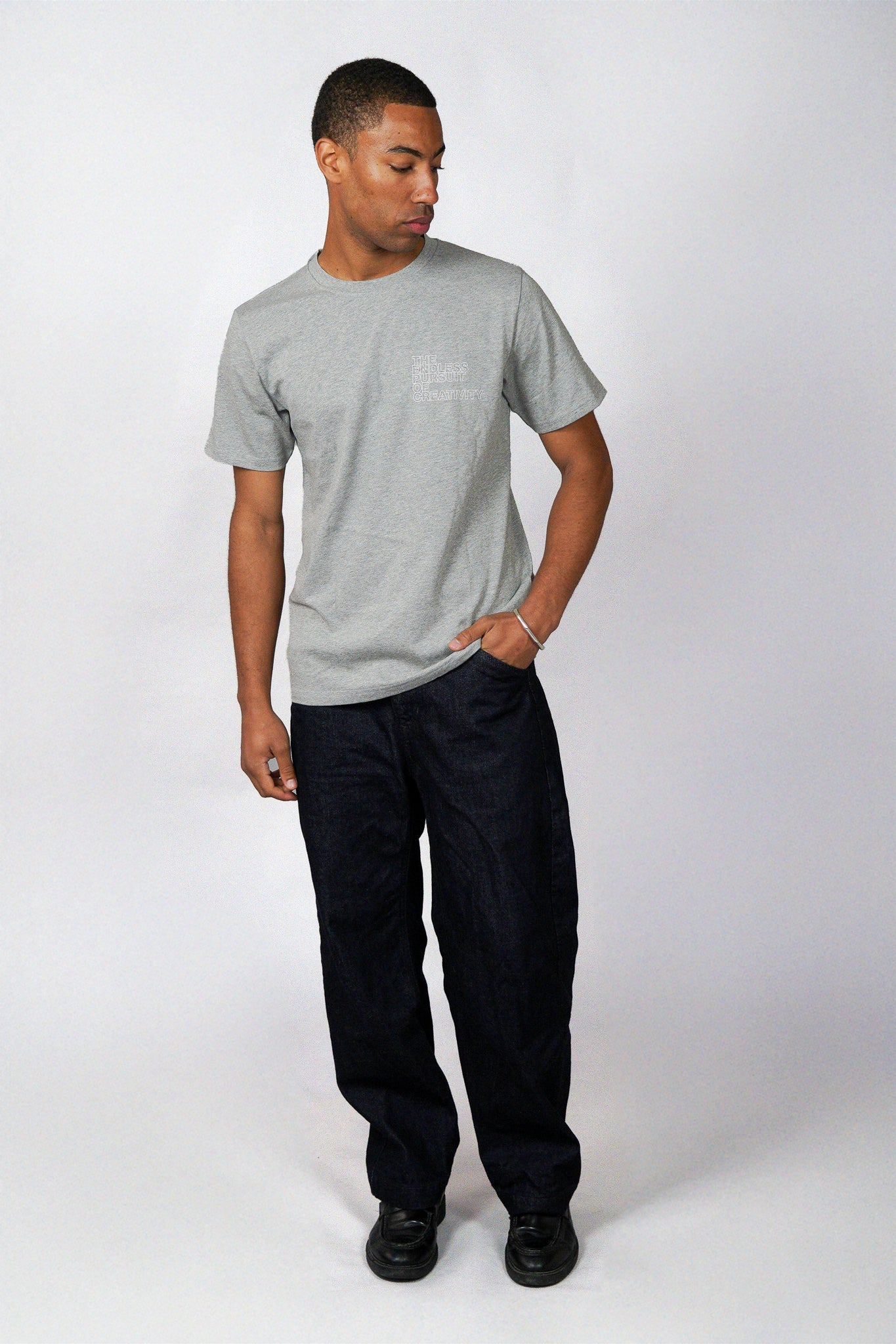 T-SHIRT PURSUIT